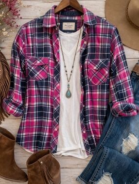 Weatherproof Pink and Blue Plaid Button-Down Shirt Size L